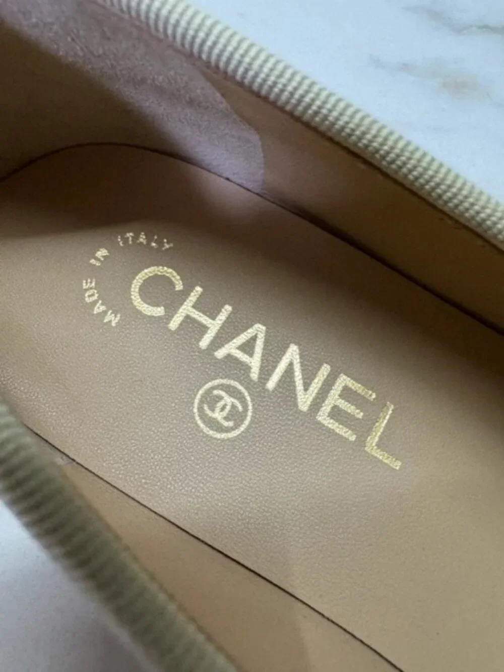 Chanel Beige Black Bow Cap Toe Ballet Flat Shoes